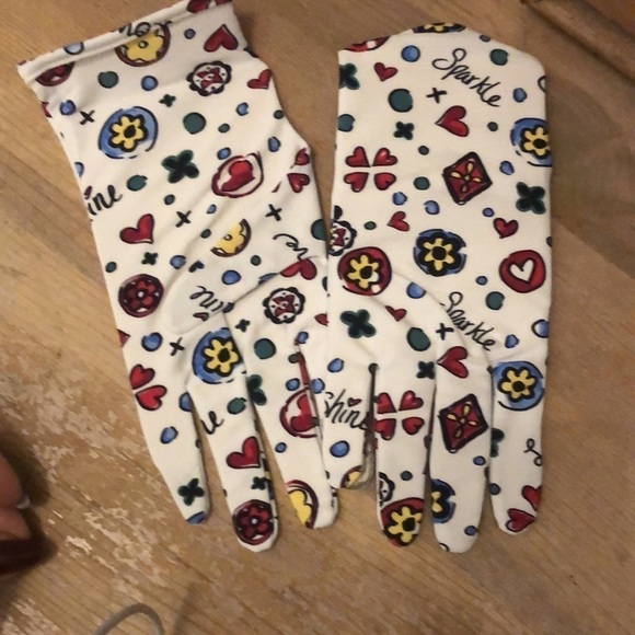 Brighton Tom Clancy Love Sparkle Set Mask Sanitizer Gloves Bag NWT - Picture 9 of 10